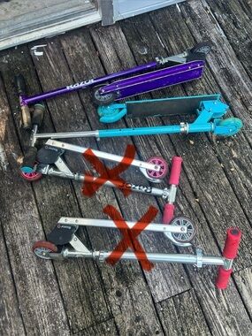 🛴🛴🛴Razor Kids Scooters - Purple, and Teal are available.  
. Each $15
